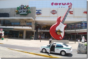 Hard Rock Cafe Cancun 5-5-2008 12-26-27 PM 2896x1944